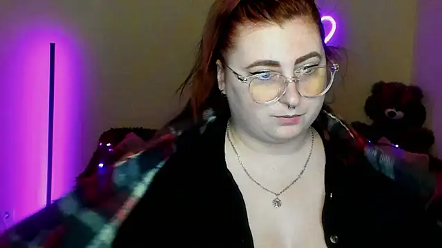 Alicia love00 online show from April 29, 5:32 am