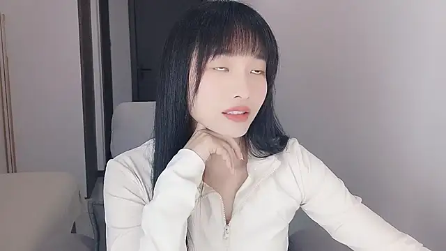 Lisa-3333 online show from March 26, 11:01 am