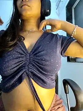 luv johrrra online show from November 5, 7:30 pm