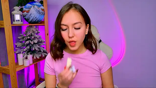 CindySparkl online show from January 12, 4:51 am