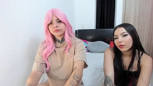 aria and tammy online show from November 22, 5:10 am