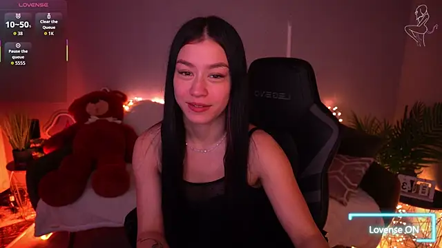 FataleNellie online show from March 3, 9:10 pm