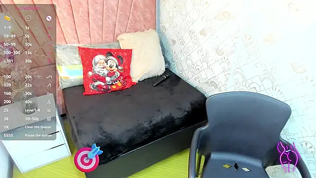 Lia Blake  online show from January 9, 1:04 pm