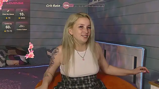 Snapshot of Crystal_Jull chatting on September 23, 3:32 pm Crystal Jull online show from September 23, 3:32 pm