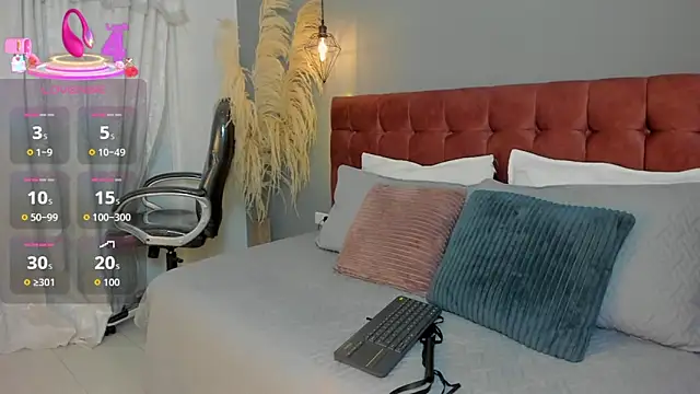 Tania 77  online show from October 31, 12:53 pm