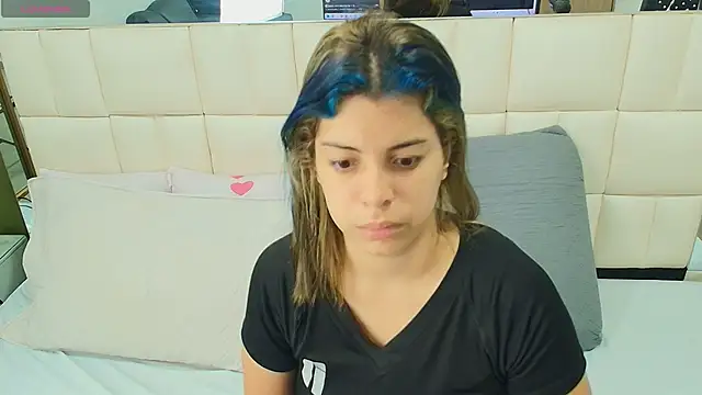 Snapshot of gisell_gomez chatting on September 10, 11:54 am gisell gomez online show from September 10, 11:54 am
