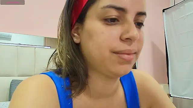 gisell gomez online show from November 8, 12:43 pm