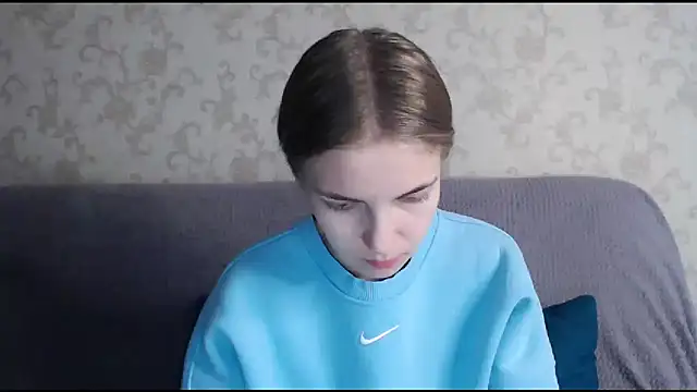 HitGyrl online show from November 7, 8:20 am