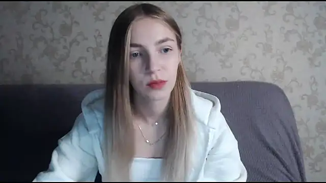 HitGyrl online show from November 9, 1:11 am