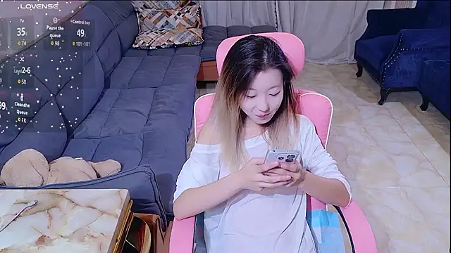 Snapshot of Deserve_E chatting on September 30, 11:27 am Deserve E online show from September 30, 11:27 am