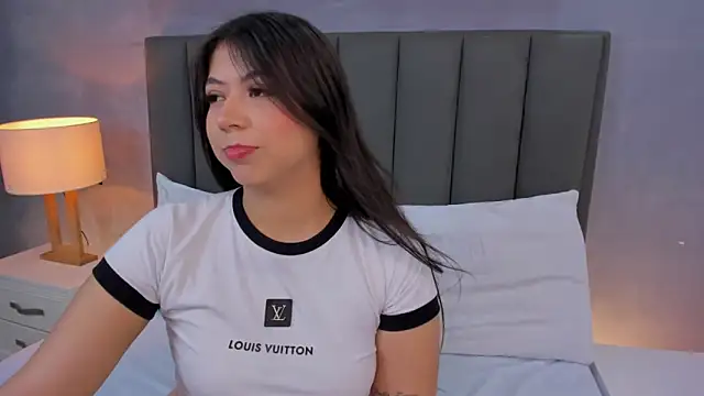 anagil  online show from December 18, 2:11 pm