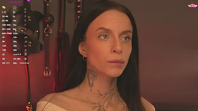 Snapshot of livia_starwars chatting on September 8, 9:36 pm livia starwars online show from September 8, 9:36 pm