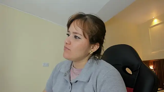 GIANAMILLER6 online show from July 30, 12:06 pm
