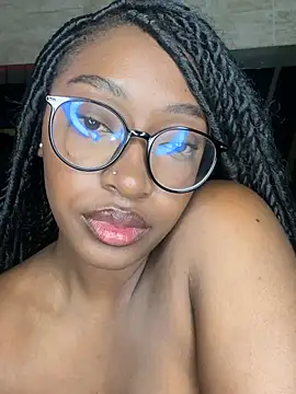 YallianaBrooks online show from July 24, 3:54 pm