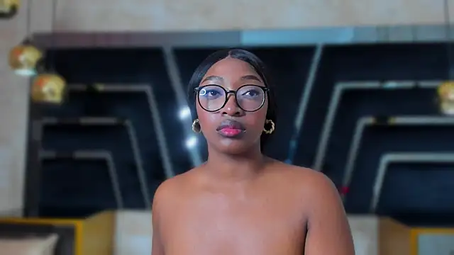 YallianaBrooks online show from June 19, 12:30 pm