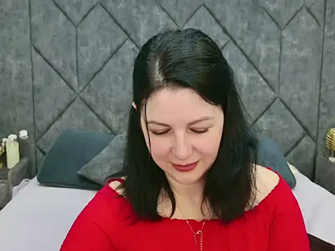 Snapshot of Nina_Stane chatting on October 6, 5:46 am Nina Stane online show from October 6, 5:46 am