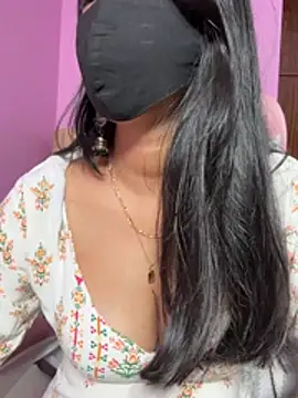 Neha18 online show from July 21, 3:24 pm