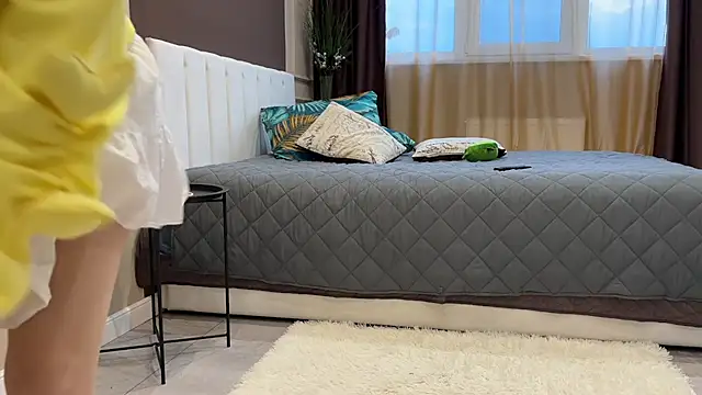 daniellia  online show from March 17, 3:16 pm