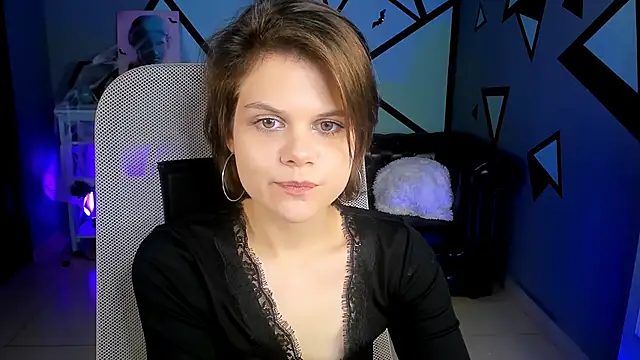 EllieMurler online show from October 23, 1:06 pm