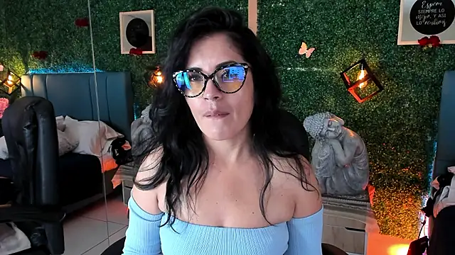 Linagh  online show from February 12, 11:34 am