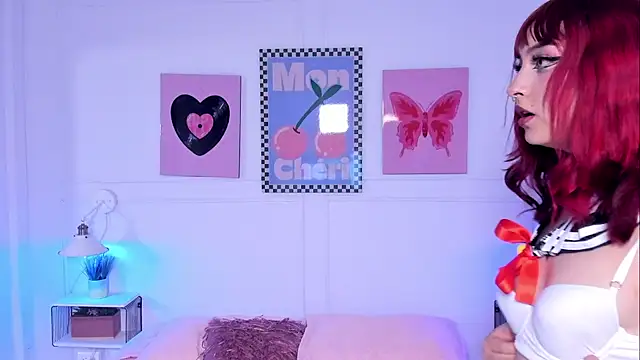 Zoe Lynch  online show from December 14, 2:56 pm