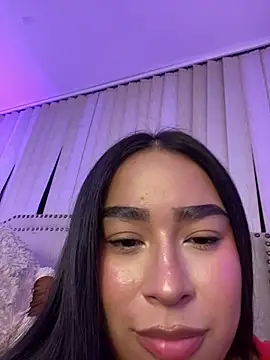 Zoey thompson online show from April 30, 3:01 am