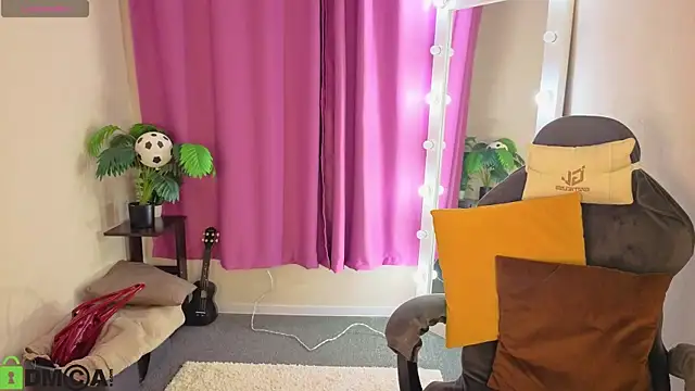 R0cket bunny online show from June 30, 1:05 am