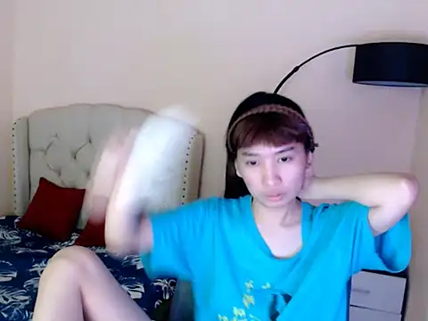 ShantalFoxxy  online show from June 20, 12:47 am