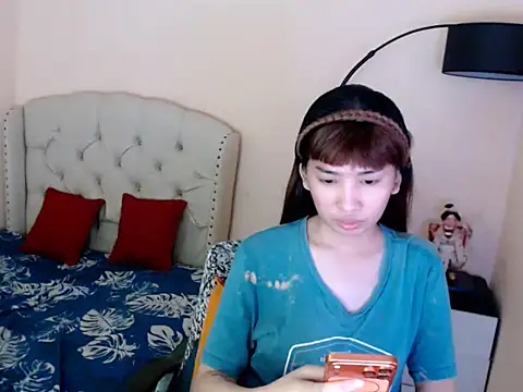 ShantalFoxxy  online show from June 11, 12:32 am