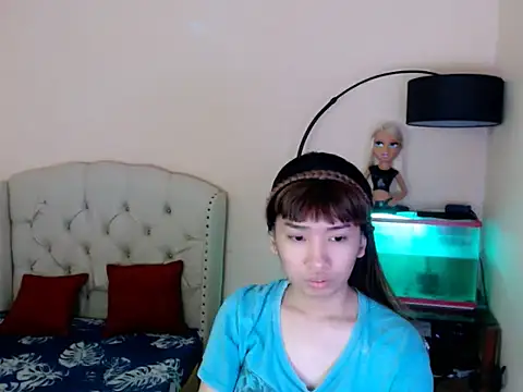 ShantalFoxxy  online show from March 9, 2:15 am