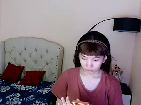 ShantalFoxxy  online show from June 26, 12:17 pm
