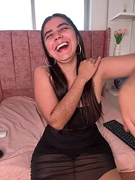 salomecute21 online show from February 6, 12:08 pm