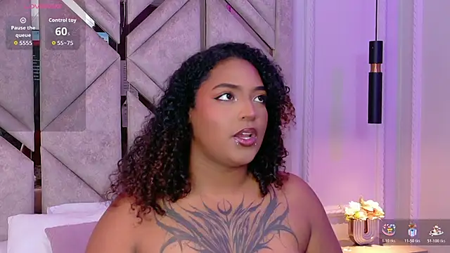 Cristal-Jonnes online show from February 19, 3:06 am