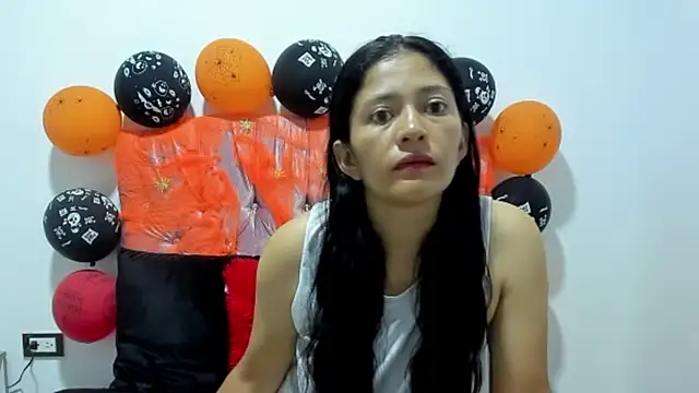 ivy moon05 online show from November 3, 1:04 pm