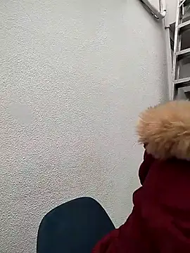 Pamelamiler   online show from December 5, 1:45 pm