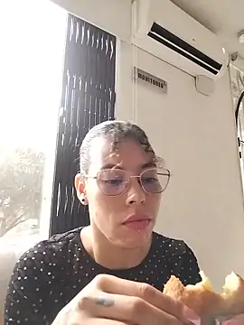 Pamelamiler   online show from June 11, 12:02 pm