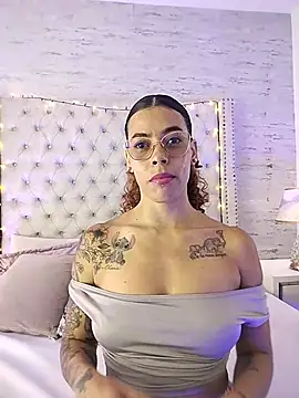 Pamelamiler   online show from July 28, 2:13 pm
