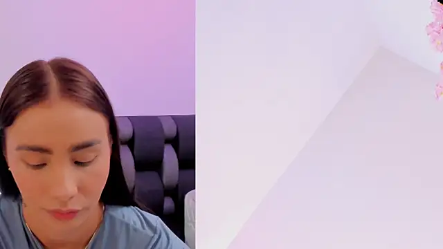 maily zanss online show from June 28, 7:42 pm
