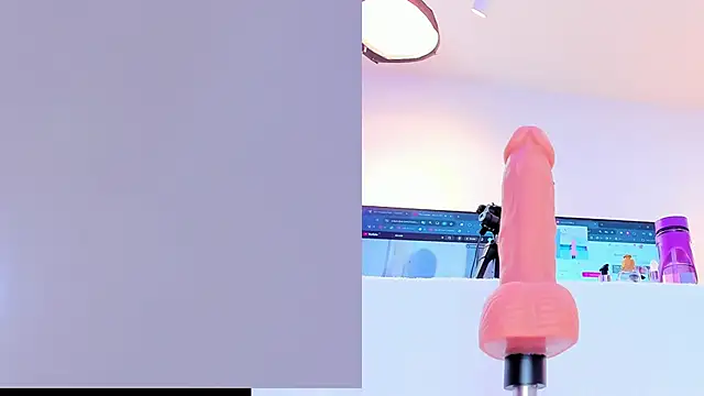 maily zanss online show from February 25, 7:56 pm