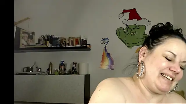 andreea2011 online show from March 11, 5:15 pm