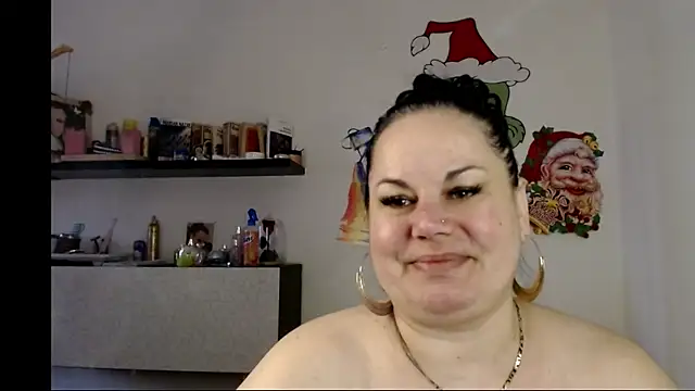 andreea2011 online show from March 18, 7:35 am