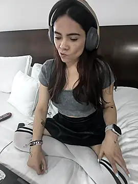 Cami Konor online show from March 11, 8:33 pm