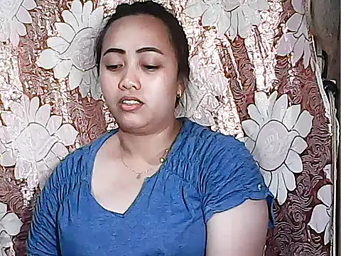 Snapshot of Pinay_Chubby20 chatting on October 9, 12:09 pm Pinay Chubby20 online show from October 9, 12:09 pm