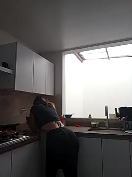 Fernandar2025 online show from December 17, 7:40 pm