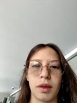 Tiiana online show from December 18, 5:29 pm