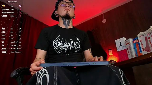 tyler jones  online show from July 24, 4:54 am