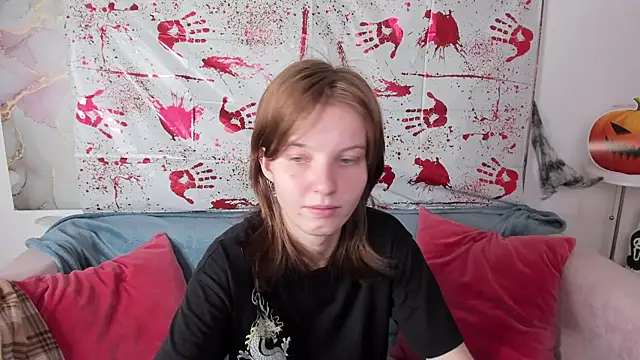 Madelaineses online show from October 25, 9:06 am