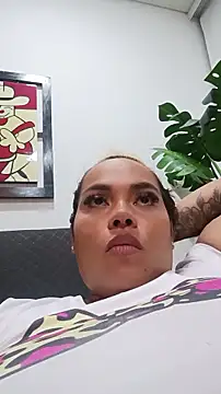 EmilyDuran  online show from July 23, 7:49 am