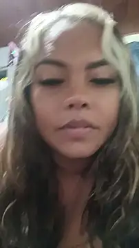 EmilyDuran  online show from July 26, 10:28 pm