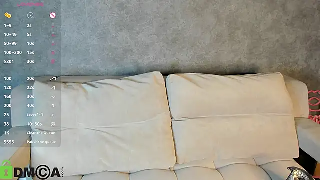 Roxy Sunnny online show from September 22, 8:35 am